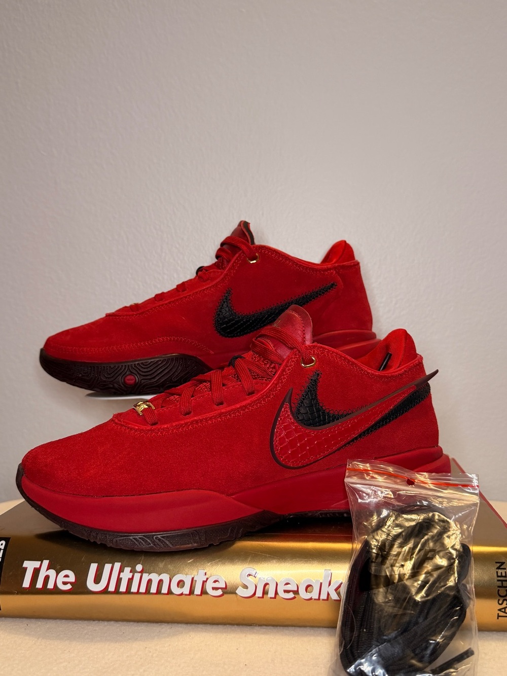 Nike LeBron 20 x Liverpool FC SZ8M
